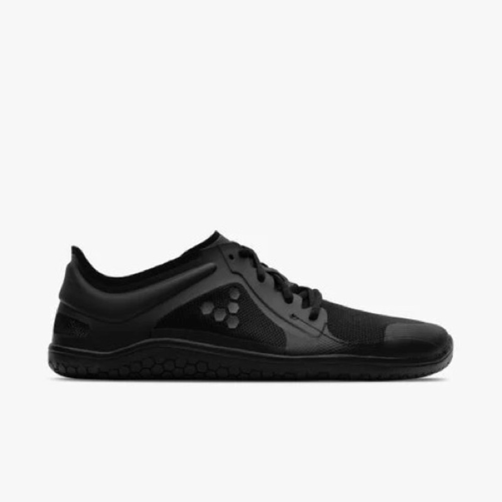 Men’s Vivobarefoot Primus III
Men’s size 9(42EU)